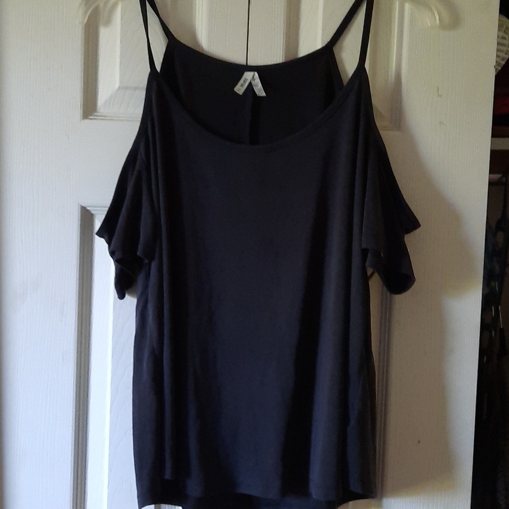 Cold shoulder top
